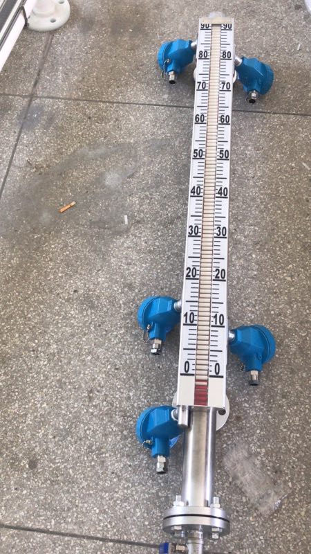 高低位報(bào)警，上下限報(bào)警，開(kāi)關(guān)量輸出磁翻板液位計(jì)