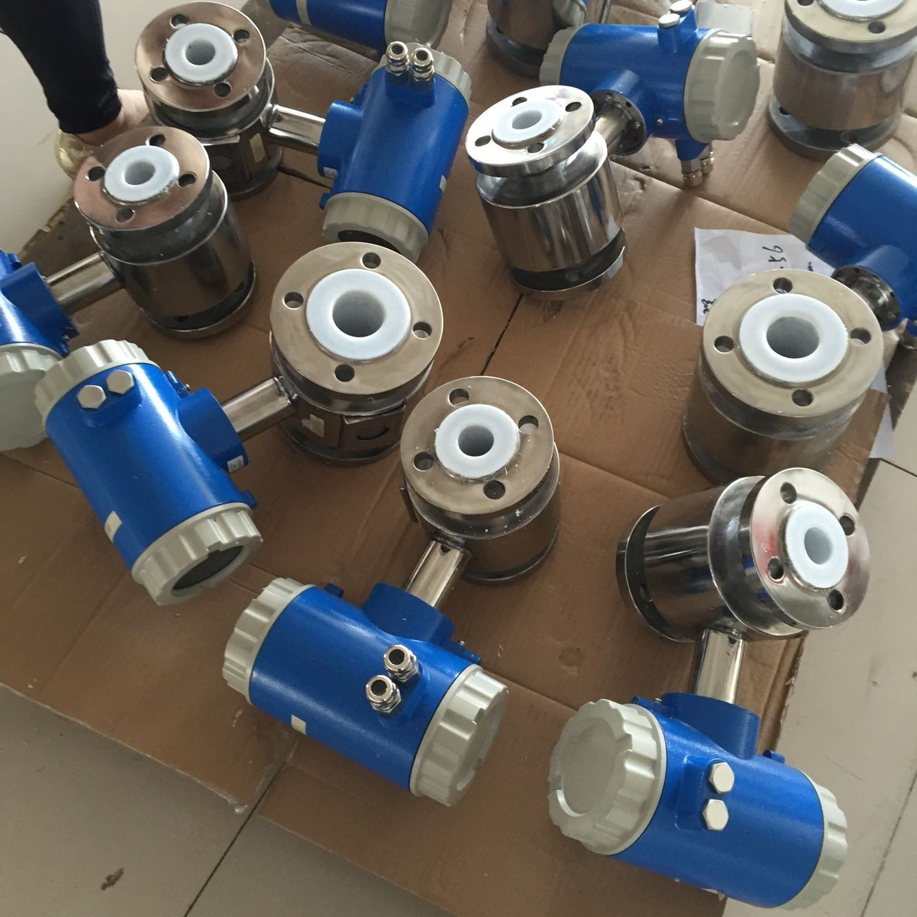 不銹鋼電磁流量計(jì)，紙漿流量計(jì)，酸漿流量計(jì)