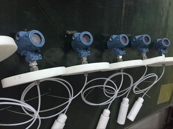 防腐投入式液位變送器價格，廠家